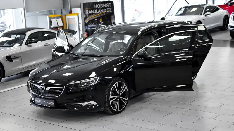 Opel Insignia Sports Tourer 2.0d Business Innovation 4x4 Aut Image 1