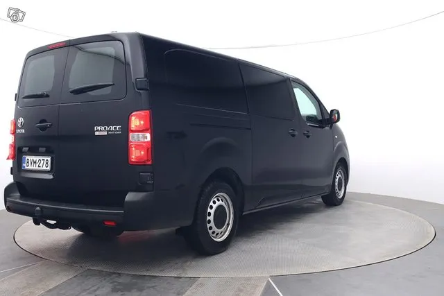 Toyota Proace L2 2,0 D 120 - / Vetokoukku / Webasto / Toyota Image 5