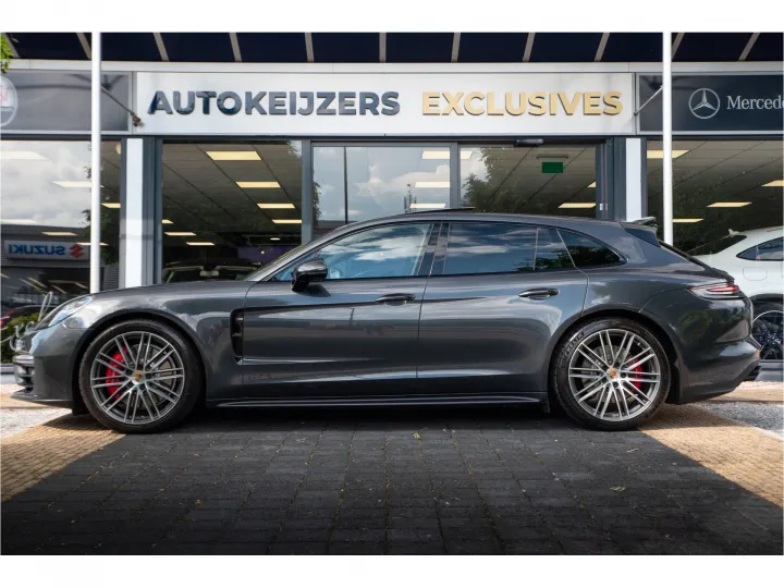 Porsche Panamera Sport Turismo 4.0 GTS  Image 3